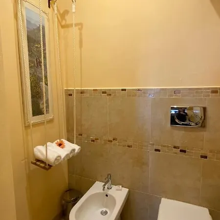 Vogue Hotel 4*