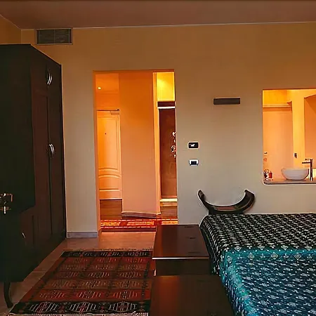 Hotel Vogue 4*