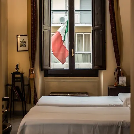 Vogue Hotel 4*